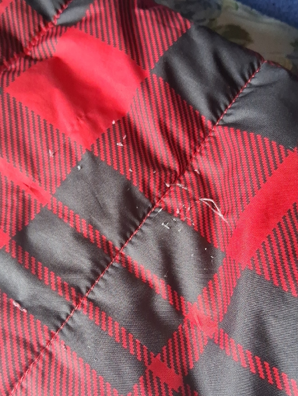 Kids Sz 10-12 The North Face Black & Red Plaid Puffer Jacket - Picture 8 of 9
